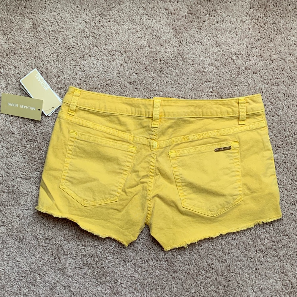 🌻Micheal Kors Sunflower shorts